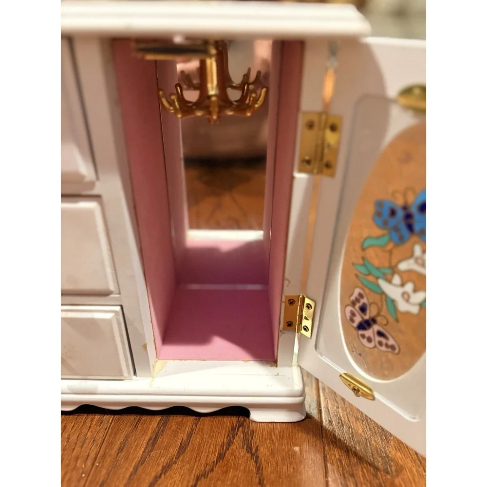 Vintage Rare Looney Tunes Tweety Bird wood and glass jewelry box